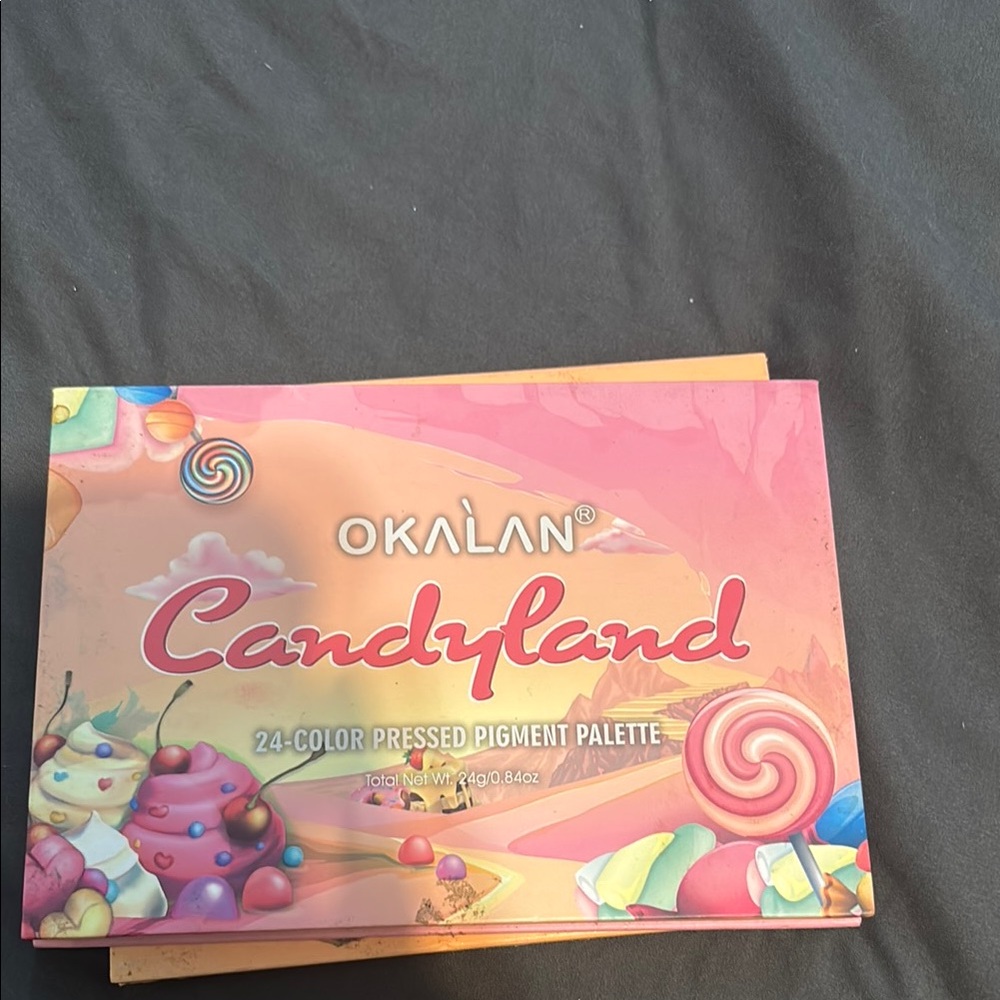 Okalan Candyland 24-Color Pressed Pigment Palette